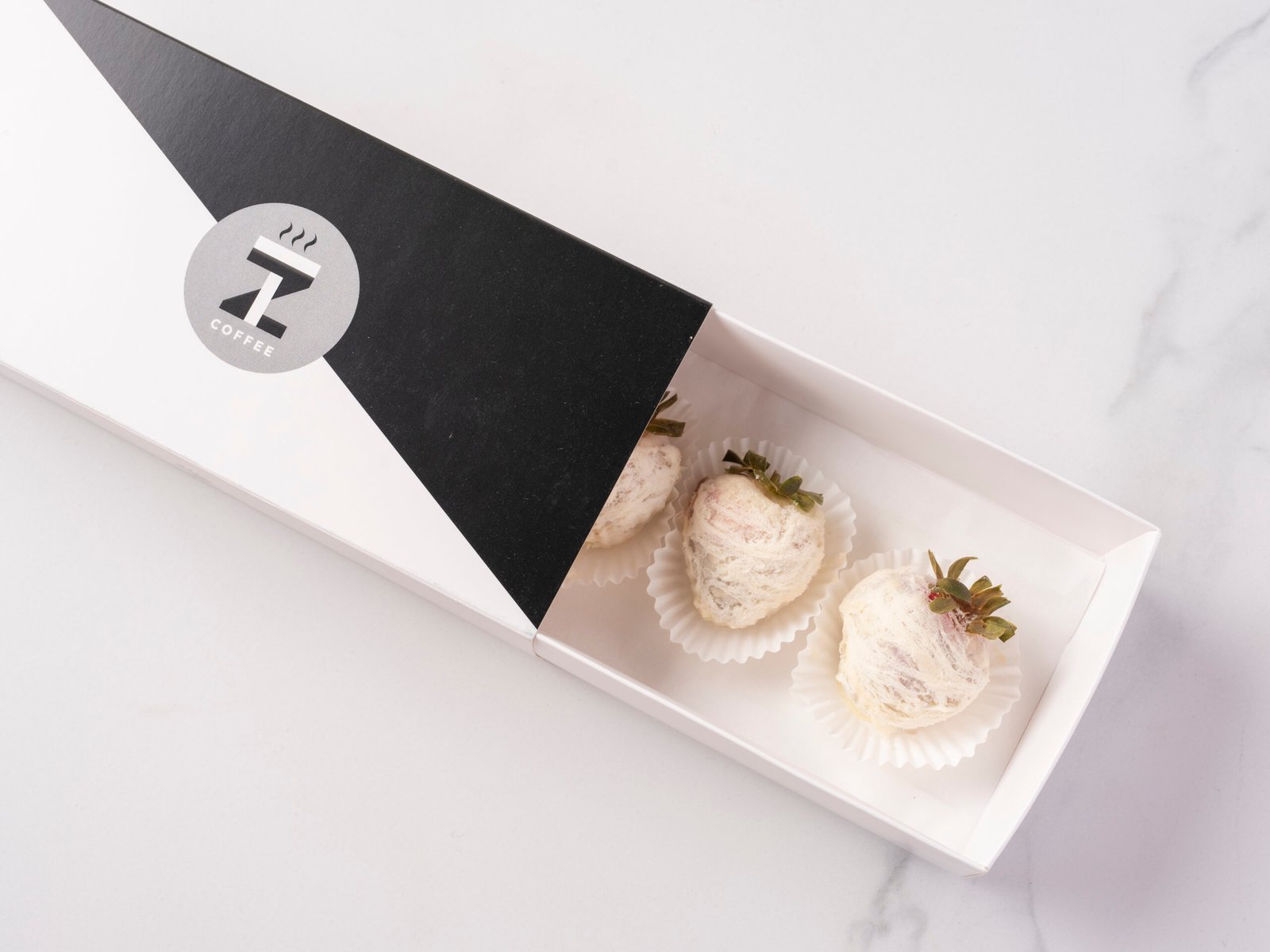 COTTON CANDY STRAWBERRY – حلوى القطن بالفراولة